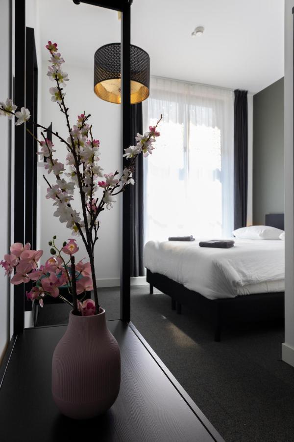 Hotel En Stadscafe De Dam L Hotel Monnickendam Extérieur photo